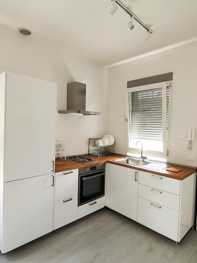 Cytrus Apartament Villa Marina di Massa Luaran gambar