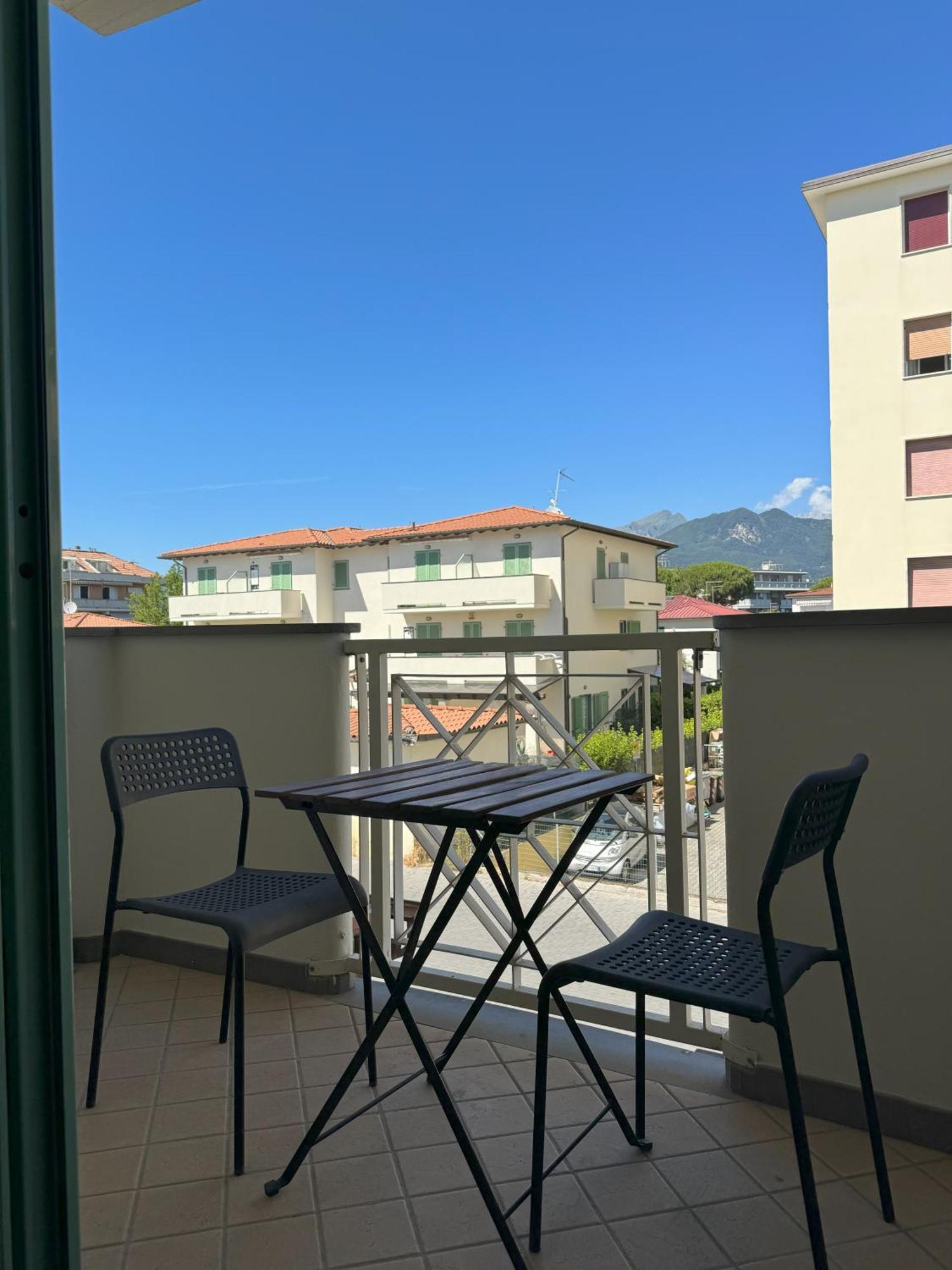 Cytrus Apartament Villa Marina di Massa Luaran gambar